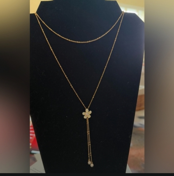 Kate Spade-Pretty Petals Pendant Double Necklace (White/Blue 🤍💙) - Picture 6 of 8